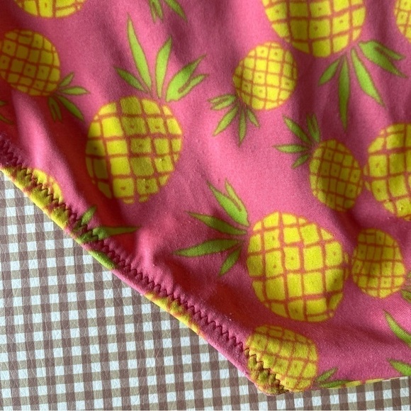 Crewcuts pineapple print swimsuit. Girl size 10 - Picture 5 of 11